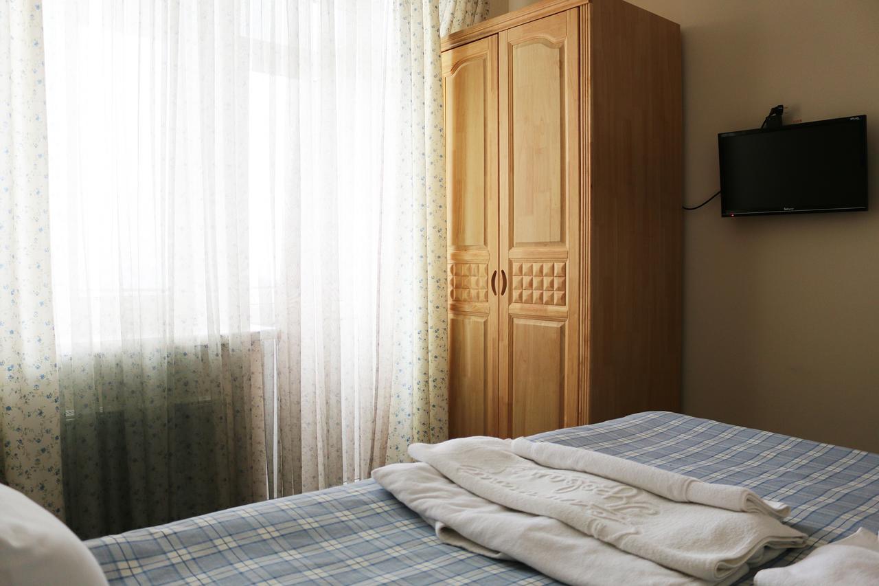 Vitapark Sonyachnyy Provans Satanov Exterior photo